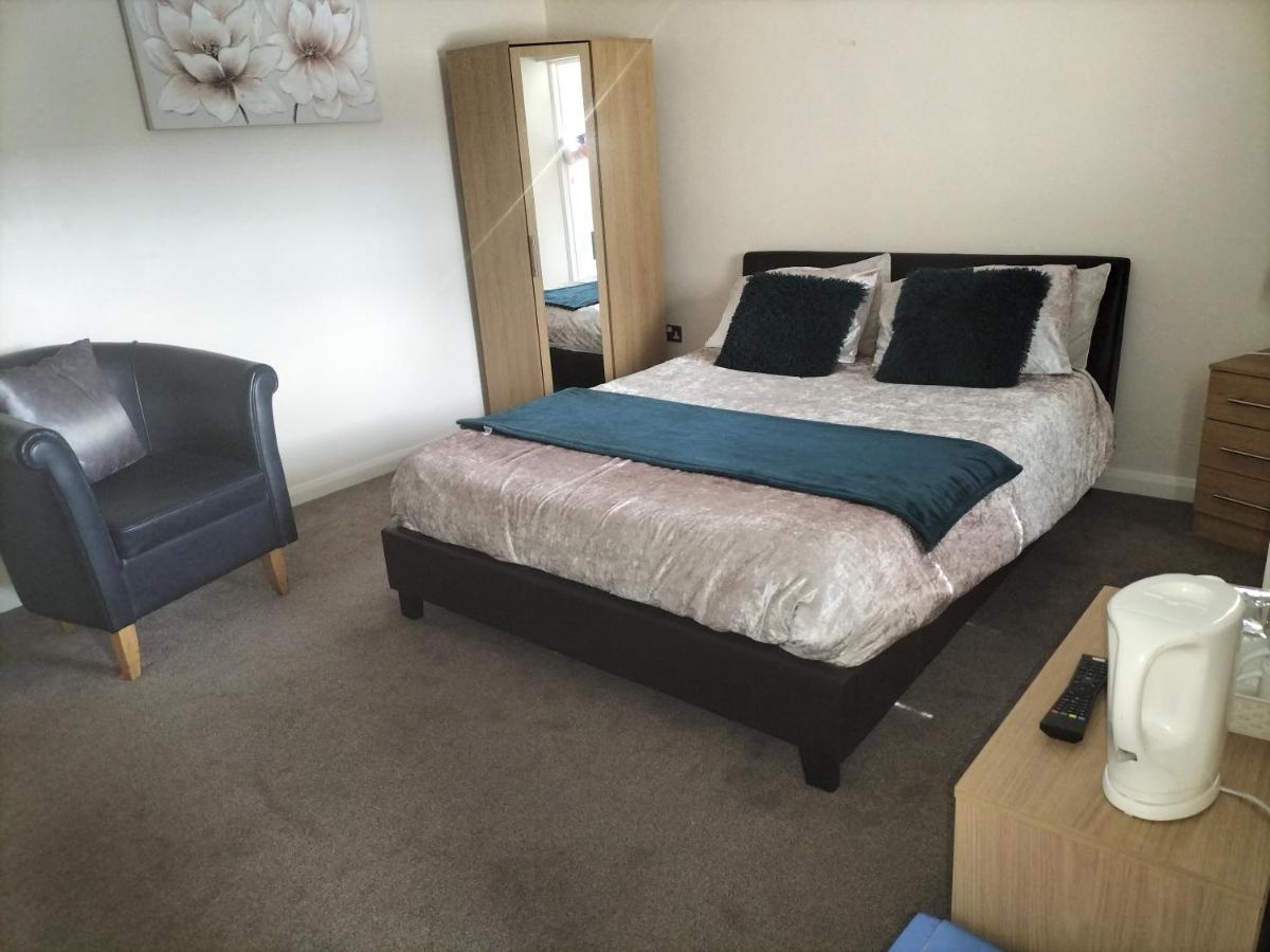 The New Accommodation Free Complementary Breakfast Tibshelf ภายนอก รูปภาพ